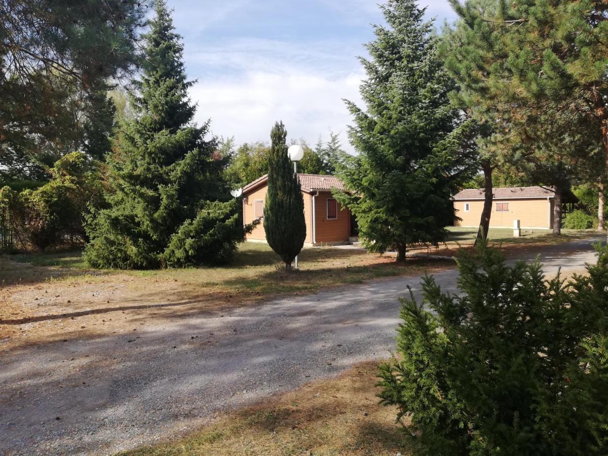 Au Soleil De Picardie Presles-et-Boves Exterior photo
